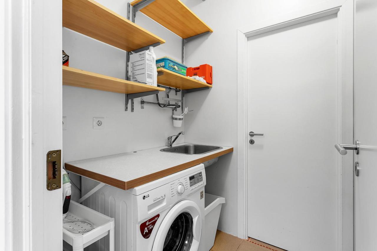 Baron Downtown Apartments 雷克雅維克 外观 照片