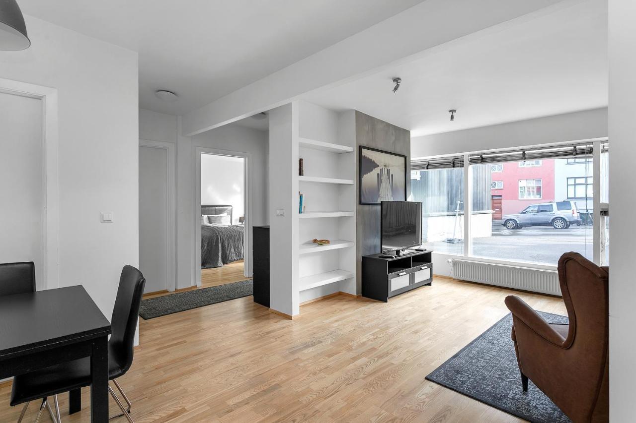 Baron Downtown Apartments 雷克雅維克 外观 照片