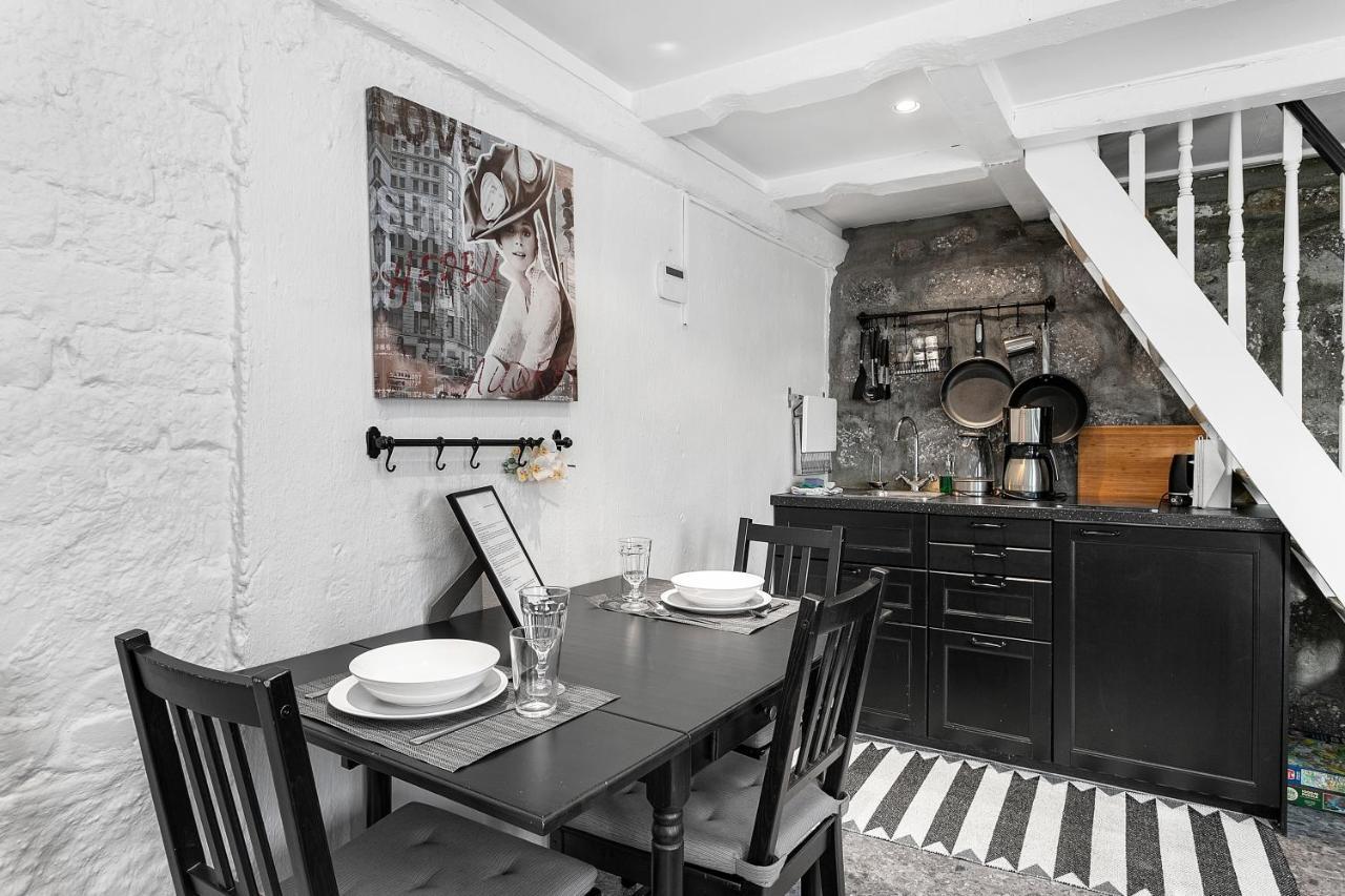 Baron Downtown Apartments 雷克雅維克 外观 照片