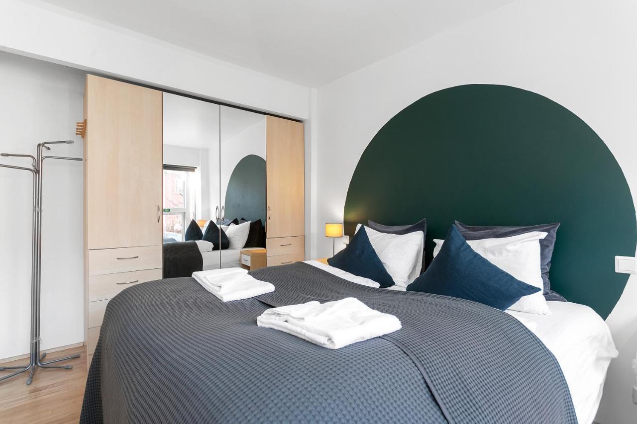 Baron Downtown Apartments 雷克雅維克 外观 照片