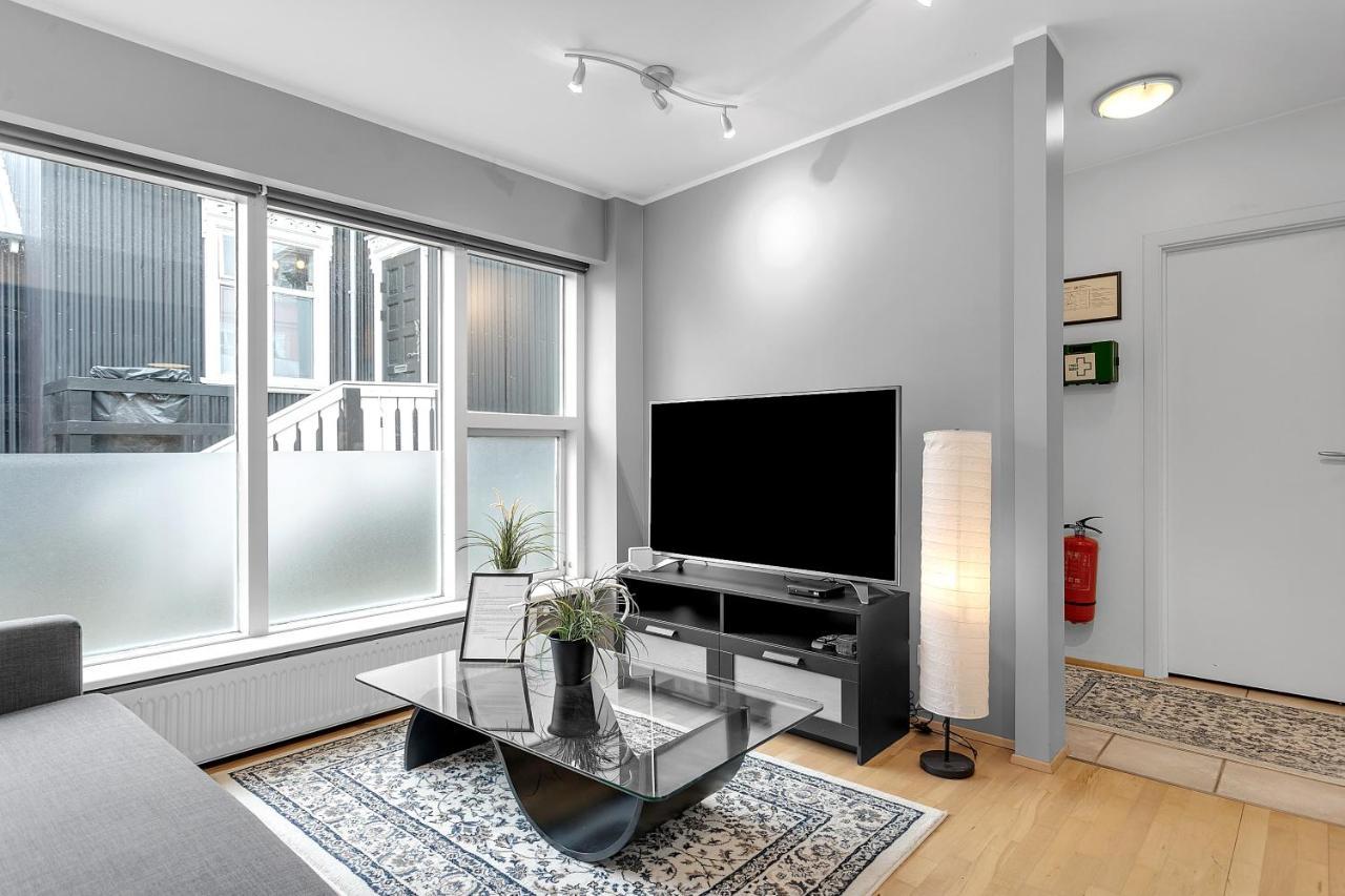 Baron Downtown Apartments 雷克雅維克 外观 照片
