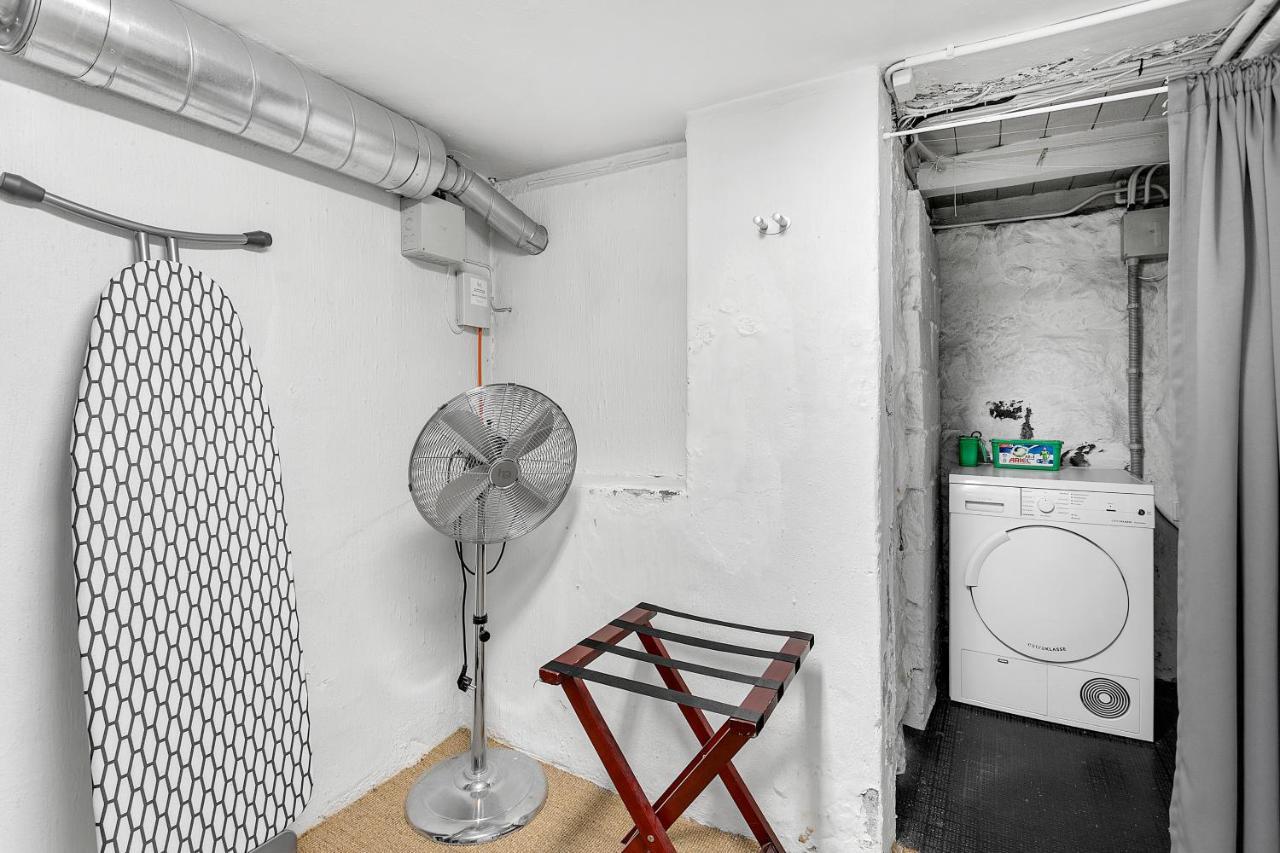 Baron Downtown Apartments 雷克雅維克 外观 照片